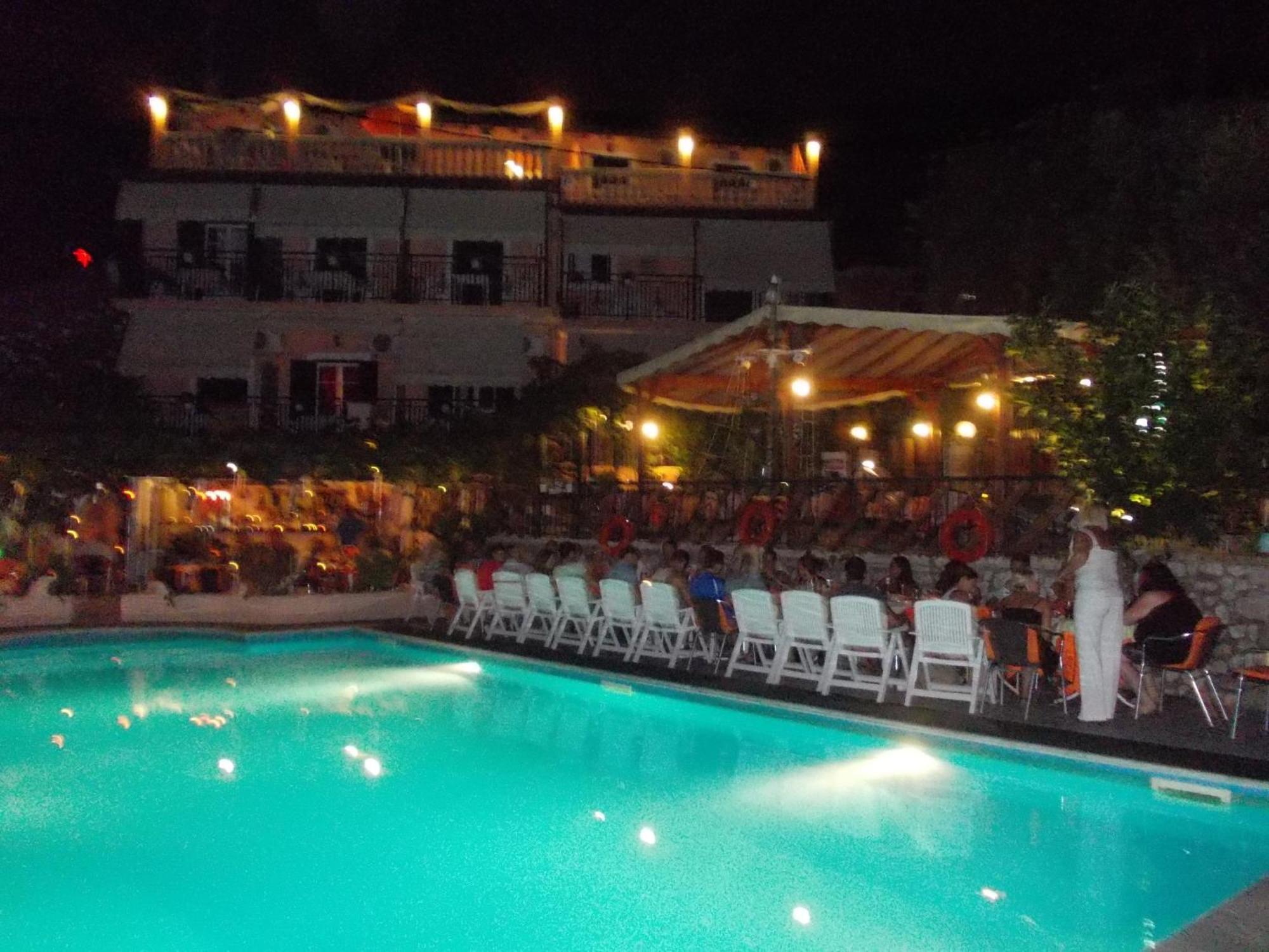 Argo Pool & Bar Aparthotel Benitses  Buitenkant foto